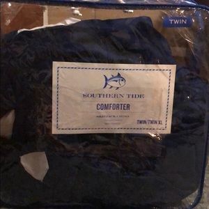 Southern Tide Comforter
